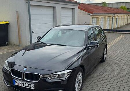 BMW 320d Touring -Advan/Head-Up/Prof. Navi/Abst. Te