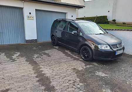 VW Touran Volkswagen 2.0 TDI Highline Highline