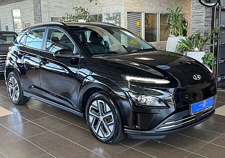 Hyundai Kona Select dig.Cockpit ACC R.Cam PDC SHZ DAB+