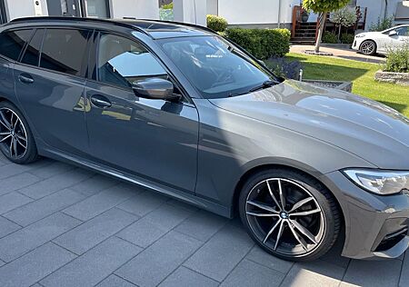BMW 320d Touring M Sport Autom., PANO, Sound,19Zoll