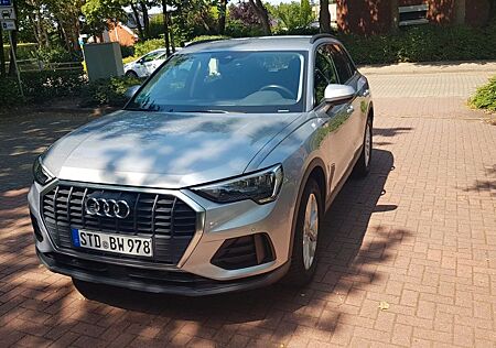 Audi Q3 35 TFSI S tronic -
