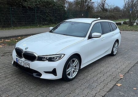 BMW 320d Touring Sport Line Automatik Sport Line