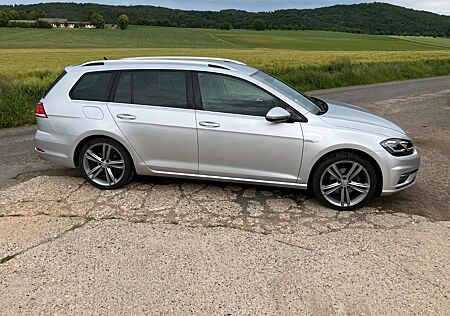 VW Golf Volkswagen VII 1.5 TSI DSG Highline Variant AHK