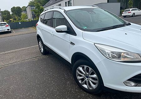 Ford Kuga 2,0 TDCi 2x4 110kW SYNC Edition SYNC Ed...