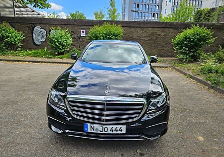 Mercedes-Benz E 200 EXCLUSIVE Autom.NeuService.MB Garantie