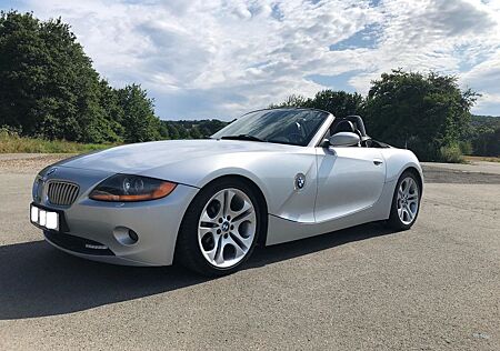 BMW Z4 2.2i - 6-Zylinder / Winterpreis