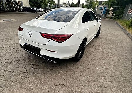 Mercedes-Benz CLA 180 -