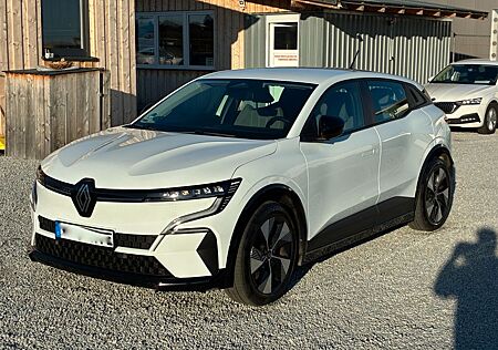 Renault Megane E-Tech Techno 220 EV60