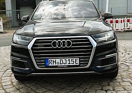 Audi Q7 e-tron 3.0 TDI Vollausstattung Scheckheft