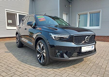 Volvo XC 40 XC40 B4 B Ultra Dark ACC/AHK/LED/PDC/Pano 145...