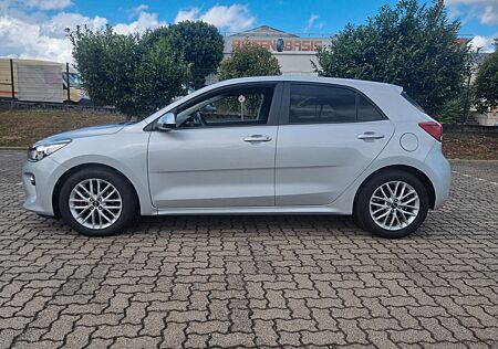 Kia Rio Dream Team/nur 29tkm !!/1.Hd/Kamera/Navi/PDC