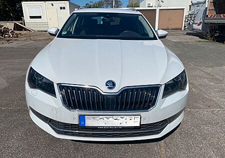 Skoda Superb 2.0 TDI Style Combi Style