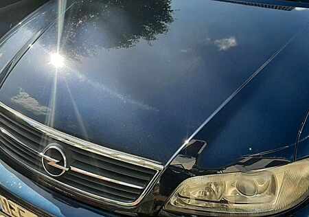 Opel Omega 2.6 V6
