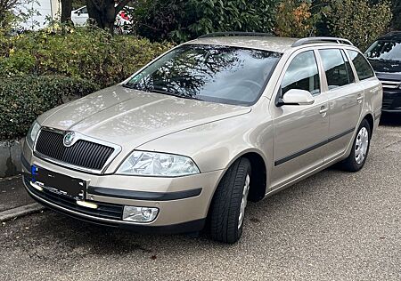 Skoda Octavia Combi 1.6 FSI tiptronic Elegance