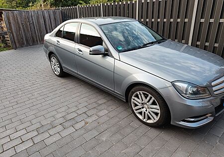 Mercedes-Benz C 220 CDI BlueEFFICIENCY -
