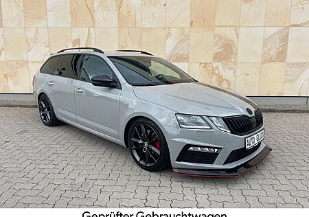 Skoda Octavia Combi RS *NAVI*KAMERA*SHZ*PDC*8-FACH*LED