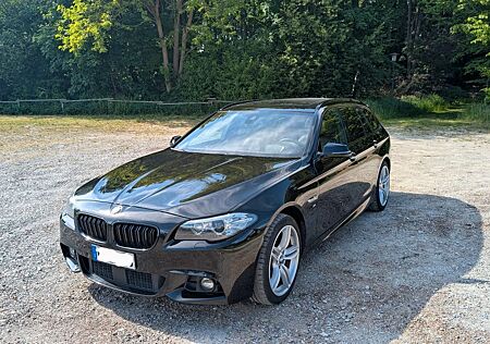 BMW 530d xDrive /HeadUp /M-Paket /Leder /AHK /Navi