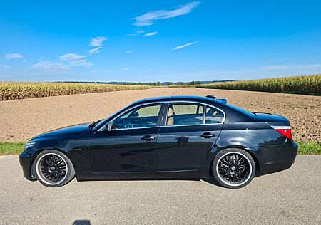 BMW 530 i - Leder, Navi. HUD