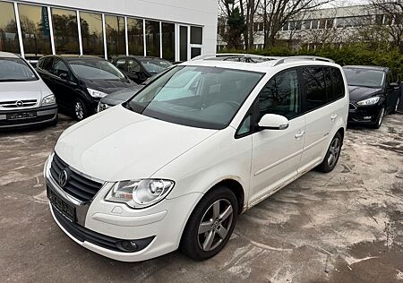 VW Touran Volkswagen United