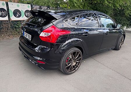 Ford Focus 1,6 EcoBoost 110kW SYNC Edition SYNC E...