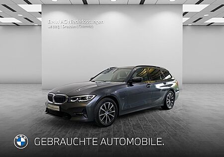 BMW 330e Touring Sport Line LiveCockpitProf Kamera
