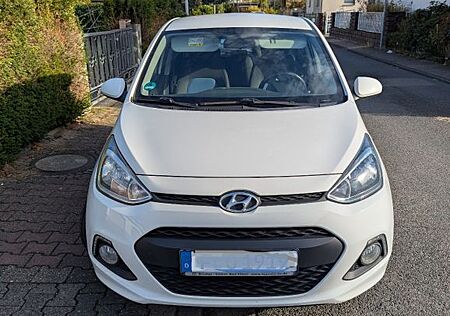 Hyundai i10 1.2 YES! Silver YES! Silver