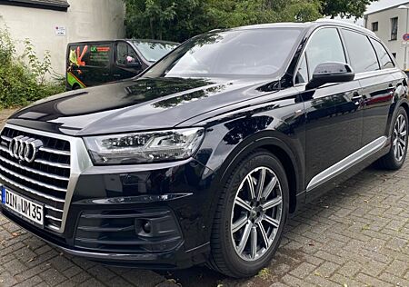 Audi Q7 3.0 TDI quattro /S - LINE/360'G/7-SITZER*