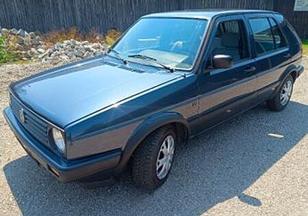 VW Golf Volkswagen 2