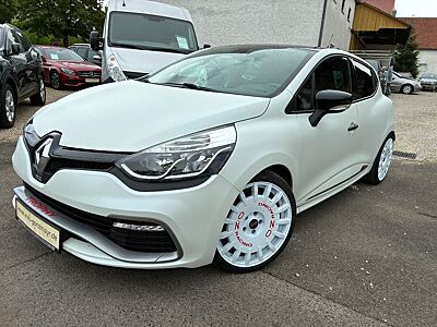 Renault Clio RS Trophy TCe 220