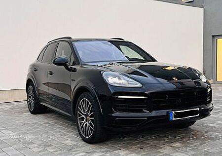 Porsche Cayenne E-Hybrid - Sport-Chrono-Paket