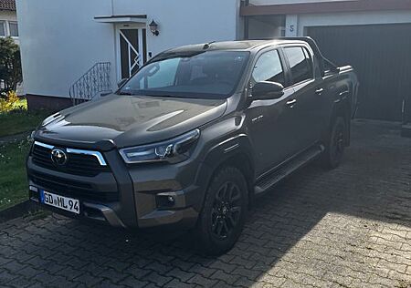 Toyota Hilux Invincible 2.8 double cab