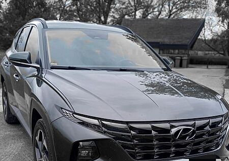 Hyundai Tucson 1.6 T-GDI Plug-in Hybrid 4WD Auto -