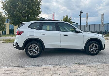 BMW X1 sDrive18i Top Zustand