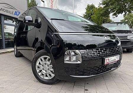 Hyundai Staria 2.2 CRDi Allrad *9-SITZER/NAVI/KAMERA*