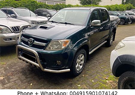 Toyota Hilux 3.0 D Autm 4x4 Klima LederNavAHK WPI105n45