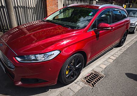 Ford Mondeo 2,0 TDCi 150 PS AHK SEHR GUTER ZUSTAND