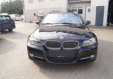 BMW 320d Touring AUTOMATIK Navi Klimaauto Xen PDC