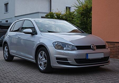 VW Golf Volkswagen 1.2 TSI DSG BMT Comfortline
