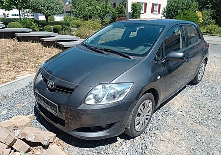 Toyota Auris 1.4 VVT-i Luna Luna