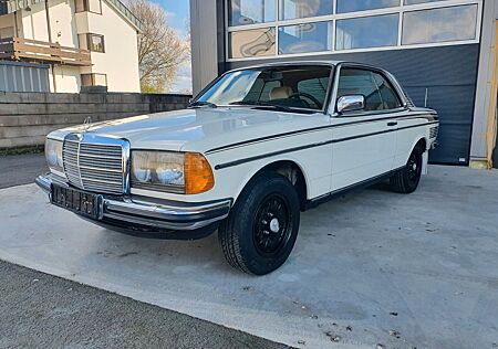 Mercedes-Benz 230 W123 Coupe 2Hd Klima 100% Org Lack erst98tkm