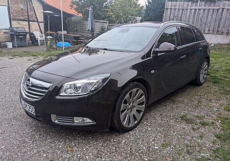 Opel Insignia Sports Tourer 2.0 CDTI Design Ed. 1...