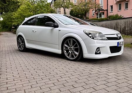 Opel Astra OPC Nürburgring-Edition OPC Nürburgrin...
