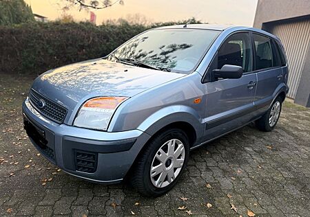 Ford Fusion *Wenig KM*TÜV=NEU Scheckheftgepfleg.