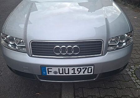Audi A4 2.0 multitronic -