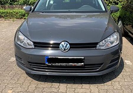 VW Golf Volkswagen 1.2 TSI BMT Trendline Trendline