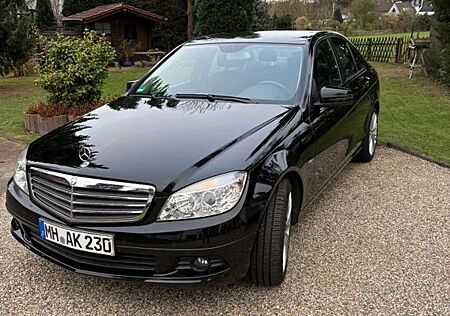 Mercedes-Benz C 180 C Limousine CGI BlueEfficiency Autom