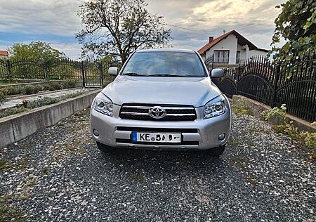 Toyota RAV 4 2.2-l-D-CAT 4x4 Executive Executive