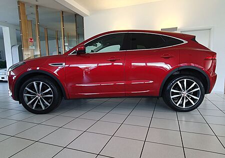 Jaguar E-Pace - 100 % SCHMUSEKATER FÜR JEDEN TAG. + AHK