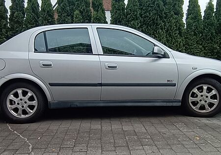 Opel Astra 1.6 Njoy Njoy