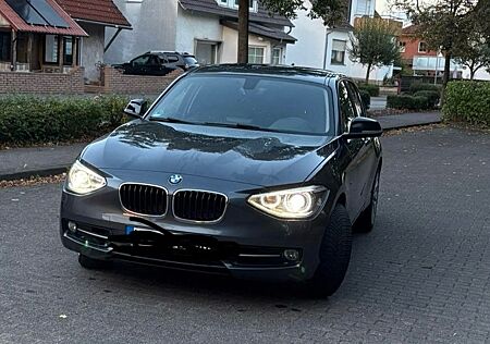 BMW 118i Sport Line Sport Line